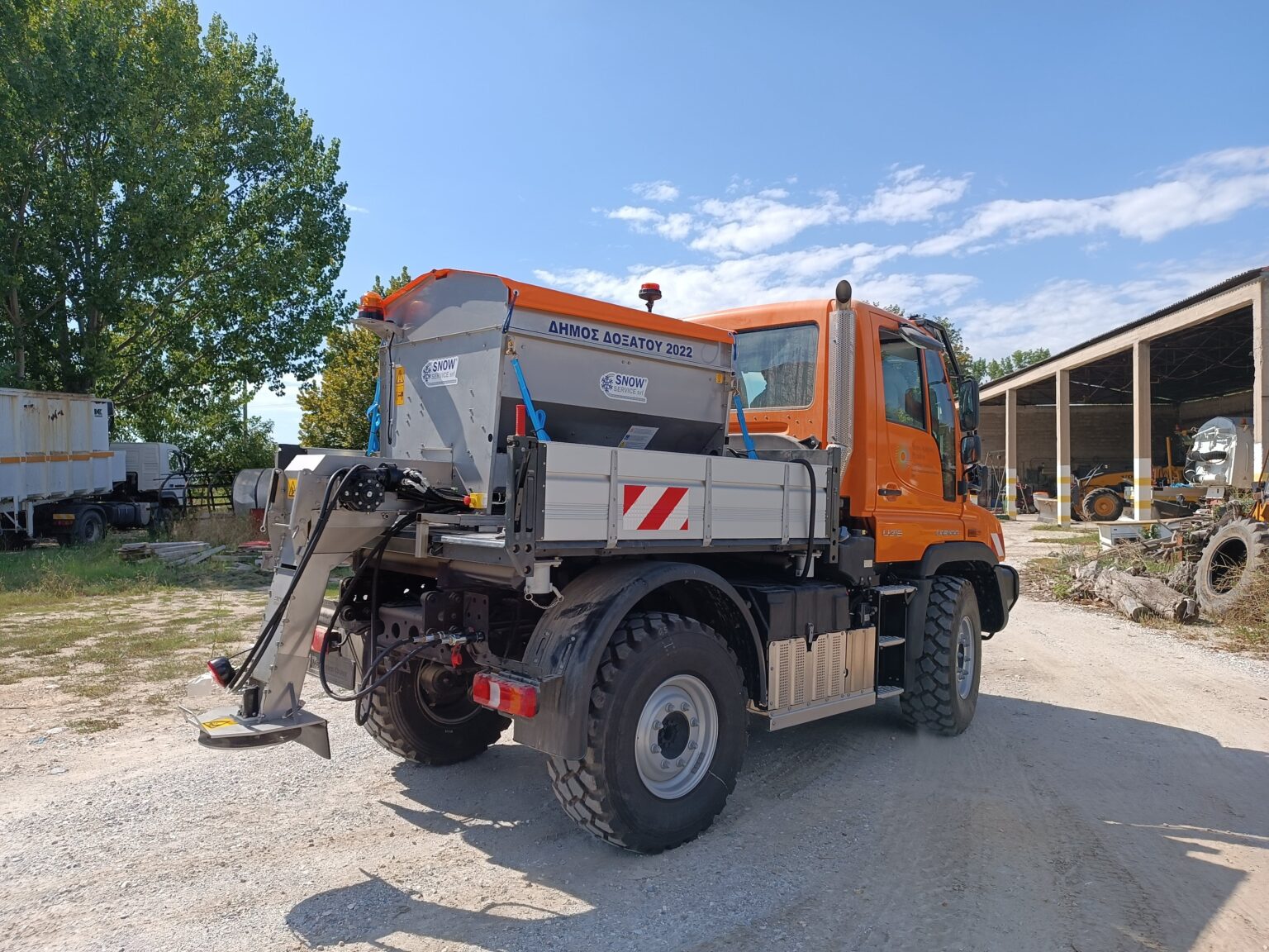 Παράδοση Αλατοδιανομέα SNOWSERVICE